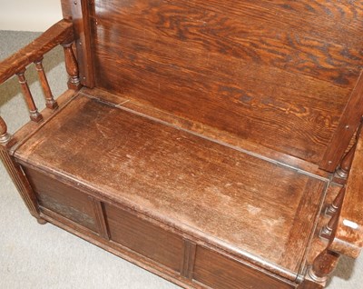 Lot 632 - A 1920's monk's bench