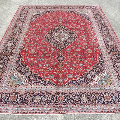 Lot 275 - A Kashan carpet