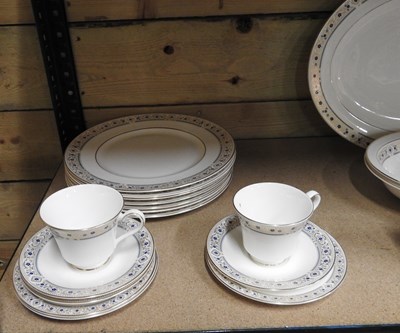 Lot 166 - A Royal Doulton dinner service