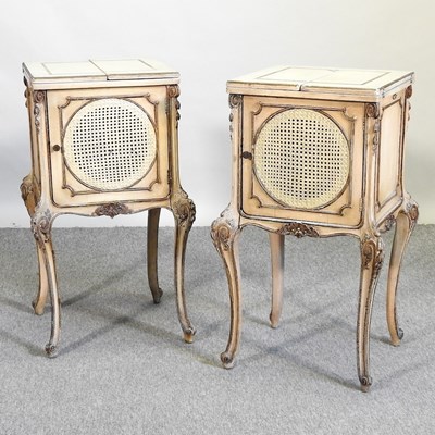 Lot 450 - A pair of bedside cabinets