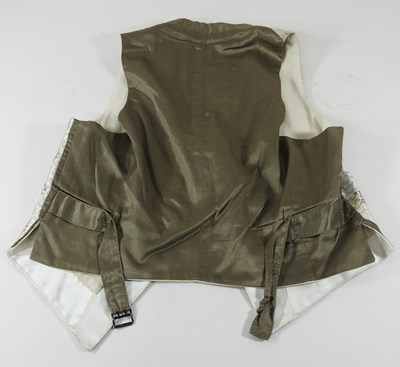 Lot 118 - A Chinese silk jacket