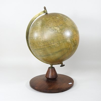 Lot 690 - A terrestrial globe