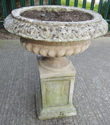 Lot 167 - A garden urn