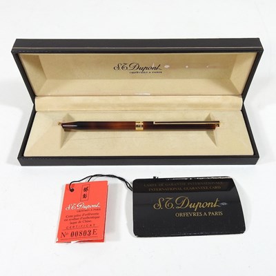 Lot 363 - A Dupont Laque de Chine pen