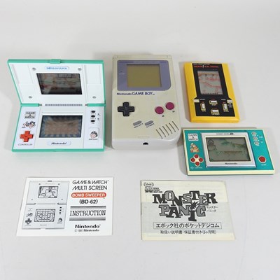 Lot 793 - Four 1980's Nintendo games