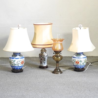 Lot 660 - A pair of table lamps