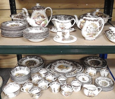 Lot 200 - A Royal Worcester tea and dinner service