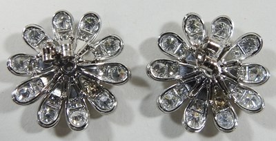 Lot 106 - A pair of diamond earrings
