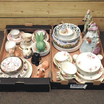 Lot 739 - Two boxes of china