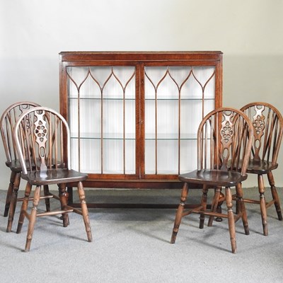 Lot 829 - An early 20th century glazed display cabinet