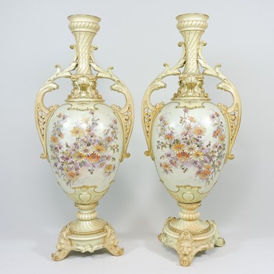 Lot 232 - A pair of Rudolstadt porcelain vases