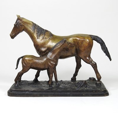 Lot 291 - A bronze figure group