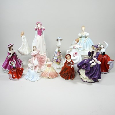 Lot 703 - A collection of Royal Doulton figures