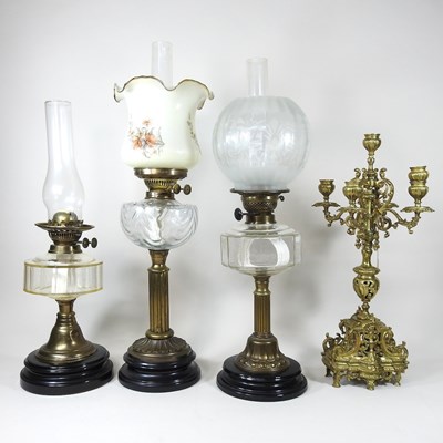 Lot 293 - Three various oil lamps