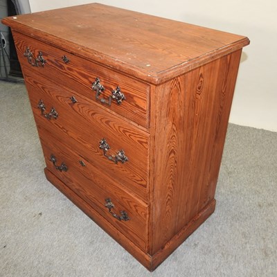 Lot 80 - An early 20th century pitch pine chest