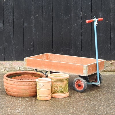 Lot 486 - A garden cart