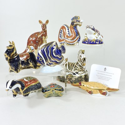 Lot 122 - A collection of Royal Crown Derby animals