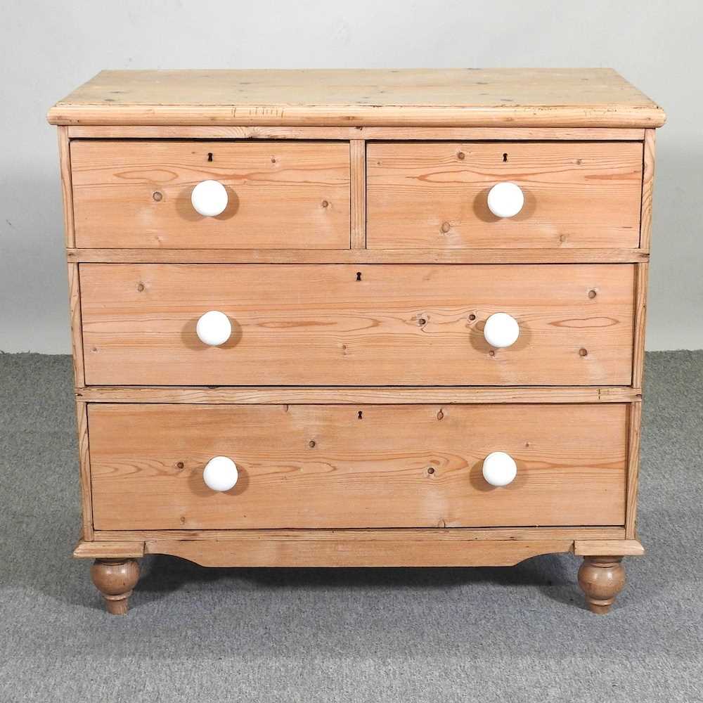 Lot 579 - An antique pine chest