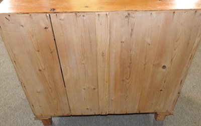 Lot 579 - An antique pine chest