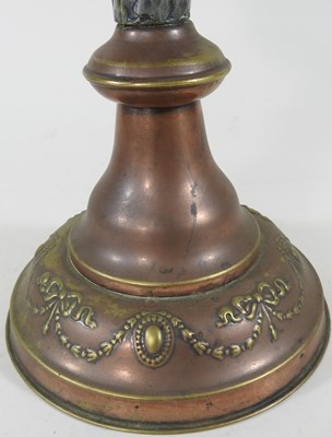 Lot 52 - A 19th century brass oil lamp