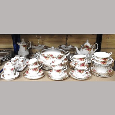 Lot 339 - Royal Albert Old Country Roses