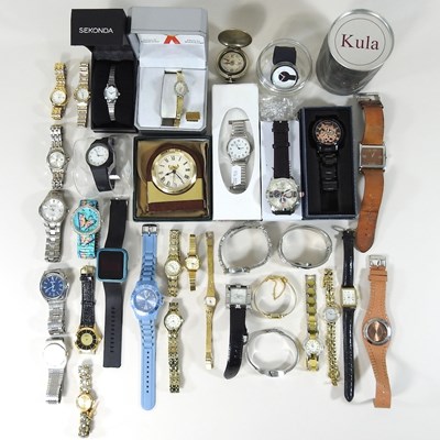 Lot 104 - A collection of wristwatches