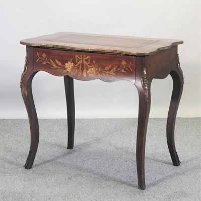 Lot 437 - An early 20th century continental floral marquetry writing table