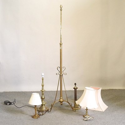 Lot 551 - A telescopic Edwardian lamp