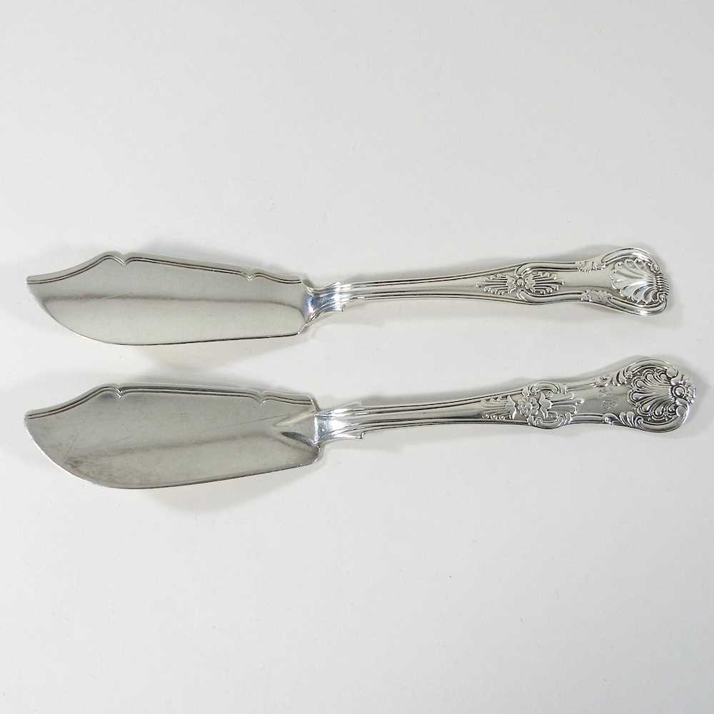 Lot 127 - A Victorian silver butter knife
