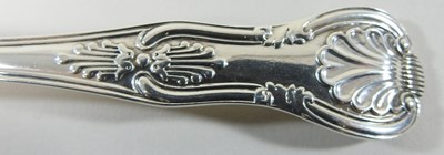 Lot 127 - A Victorian silver butter knife