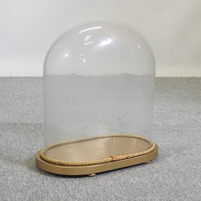 Lot 212 - A glass dome