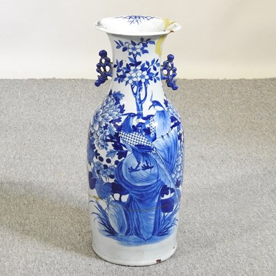 Lot 226 - A Chinese porcelain vase
