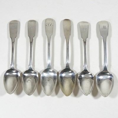 Lot 196 - A collection of silver teaspoons