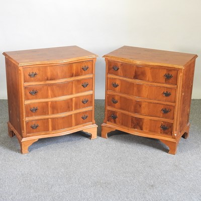 Lot 419 - A pair of yew wood chests