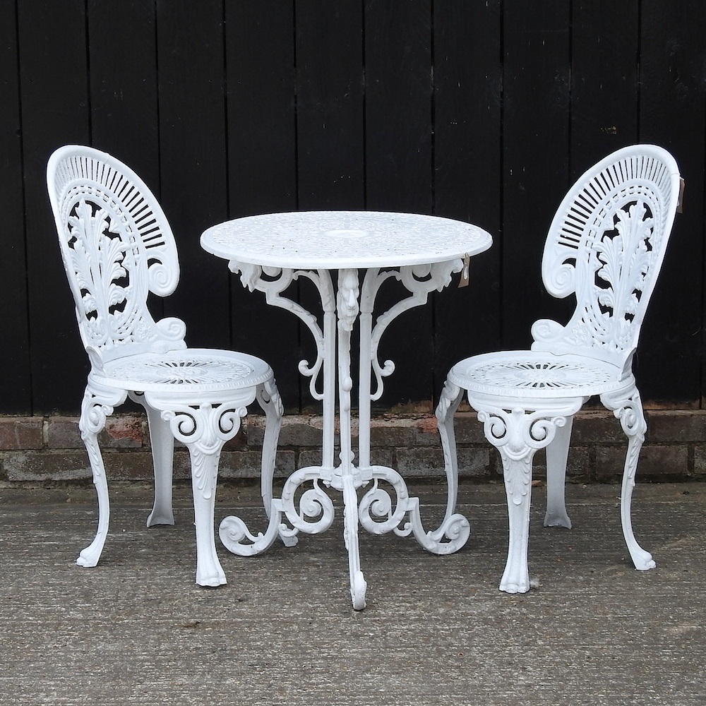 Lot 391 A garden set