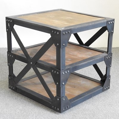Lot 661 - An open shelf