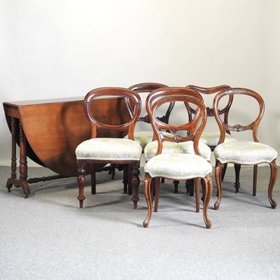 Lot 522 - A Victorian mahogany sutherland table
