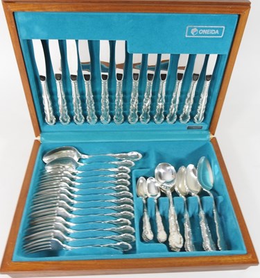 Lot 184 - An Onedia canteen of cutlery