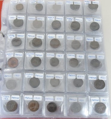 Lot 90 - A collection of coins
