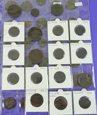 Lot 102 - A collection of coins