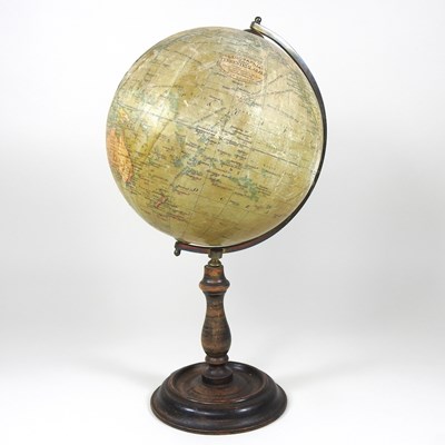 Lot 5 - A terrestrial globe