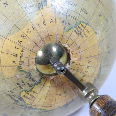 Lot 5 - A terrestrial globe