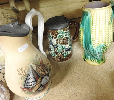 Lot 189 - A collection of jugs