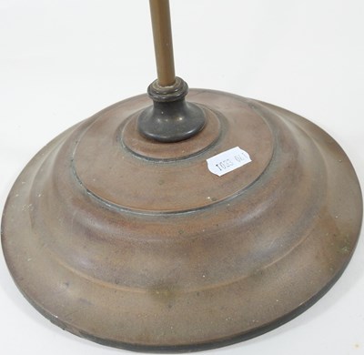 Lot 166 - A brass student's lamp