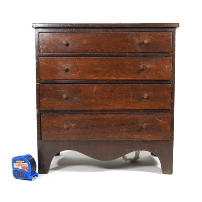 Lot 107 - An apprentice chest