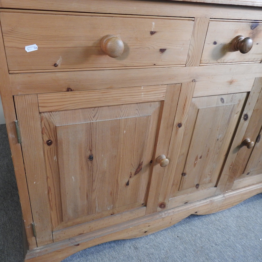 Lot 400 A pine dresser