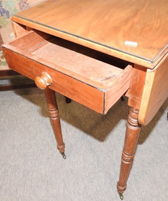 Lot 588 - A table, screen and cabinet