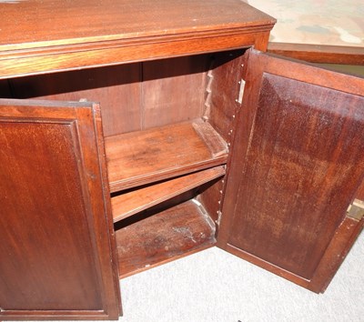 Lot 588 - A table, screen and cabinet