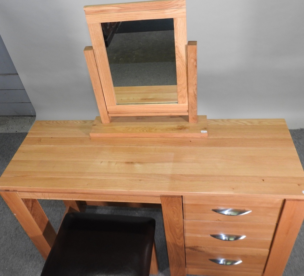 Lot 410 A light oak dressing table